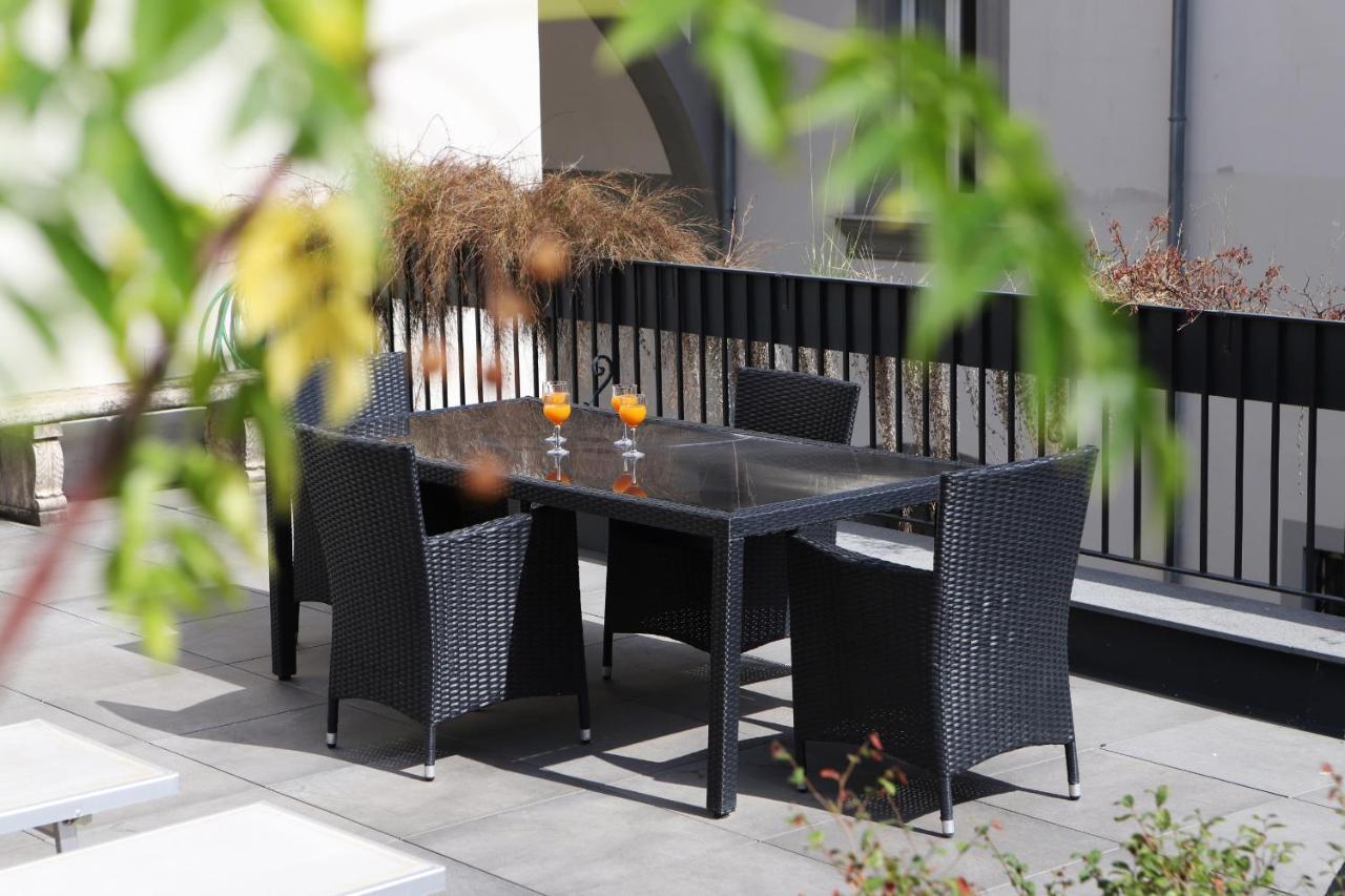 Palazzo Firrao Apartments By Wonderful Italy Napoli Exterior foto